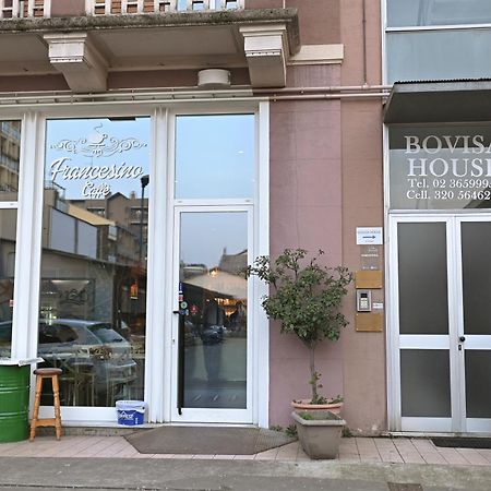 Bovisa House B&B Private Rooms มิลาน ภายนอก รูปภาพ
