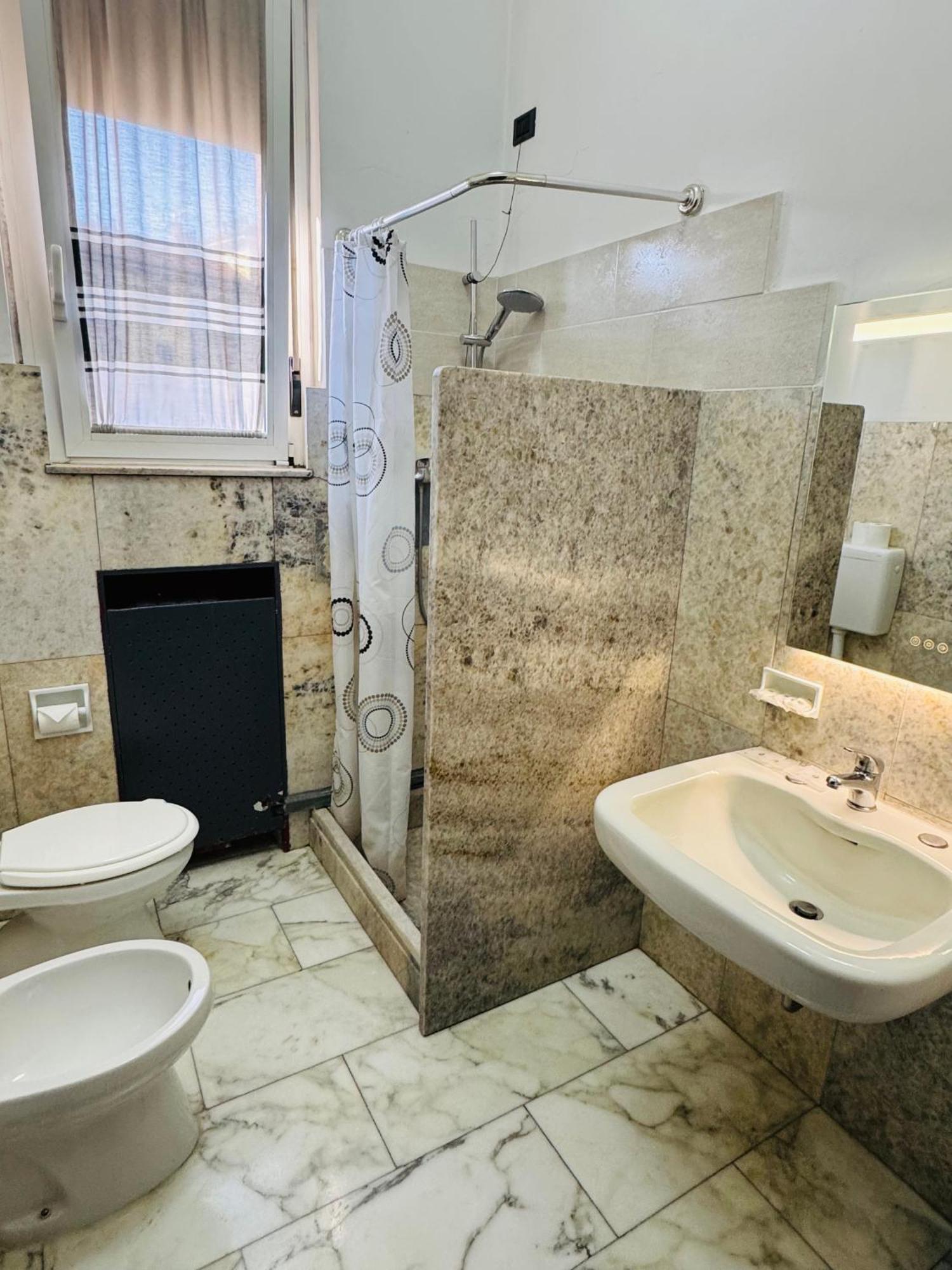 Bovisa House B&B Private Rooms มิลาน ภายนอก รูปภาพ